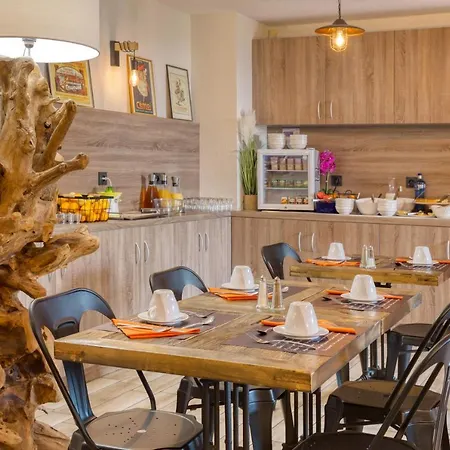 Western Le Vauban 4*