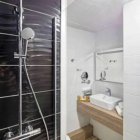 Western Le Vauban Hotel