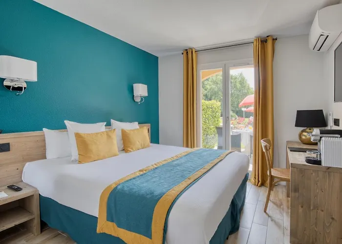 Western Le Vauban 4* Прад