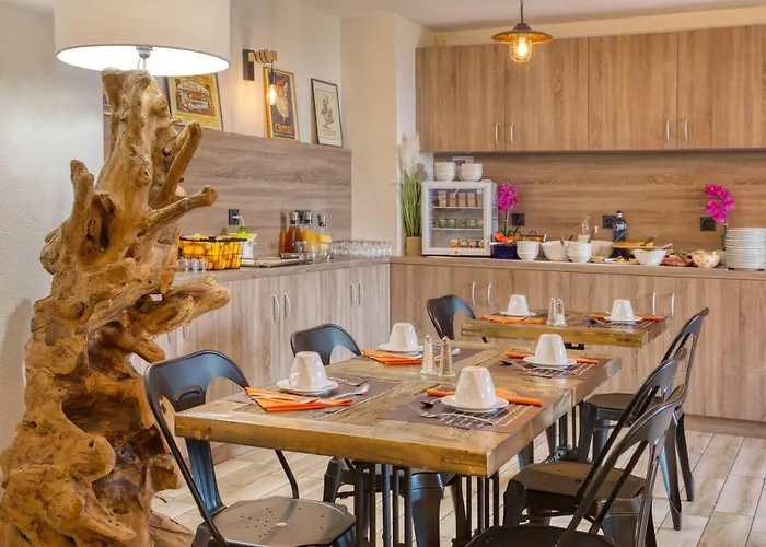 Western Le Vauban 4*
